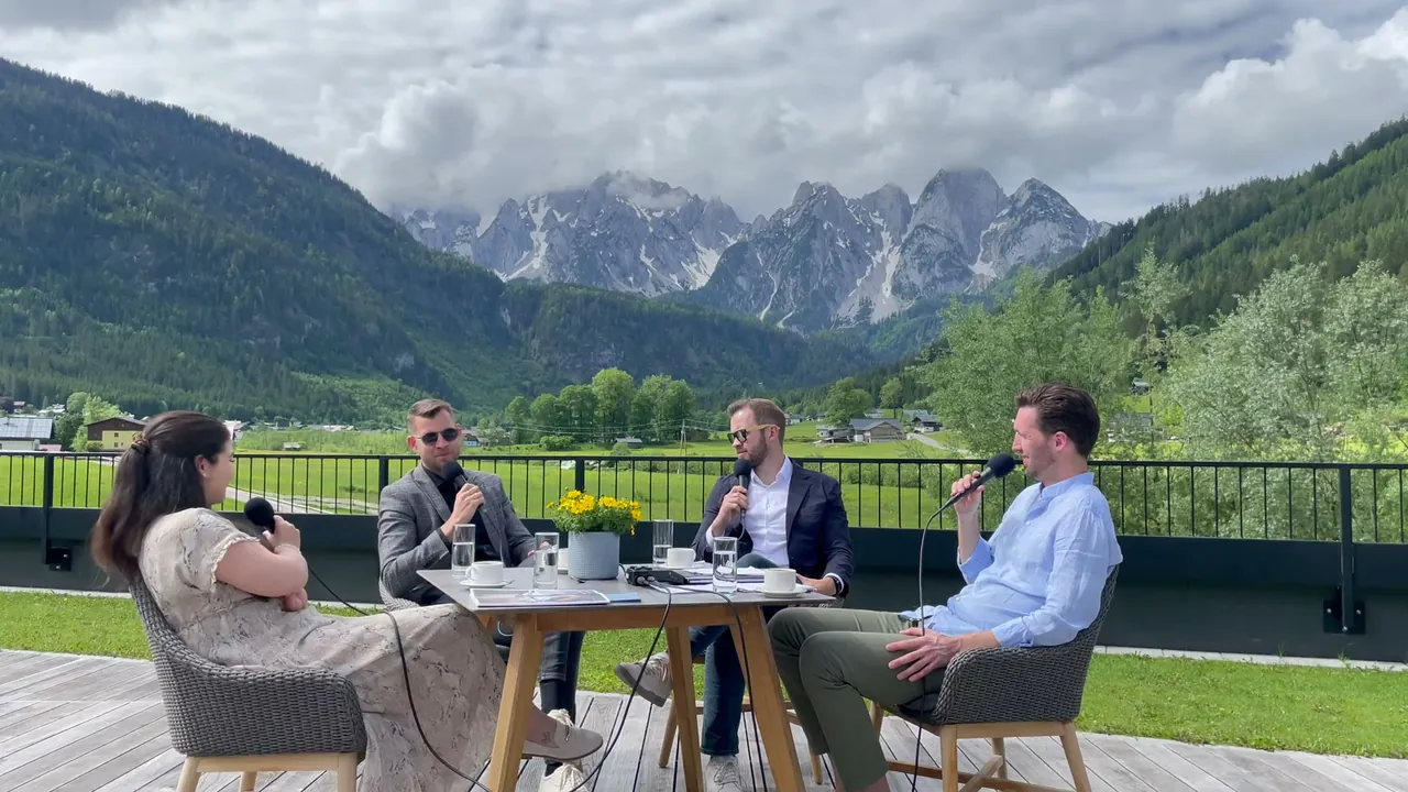 Standbild aus der Episode mit Florian & Julian Mayer