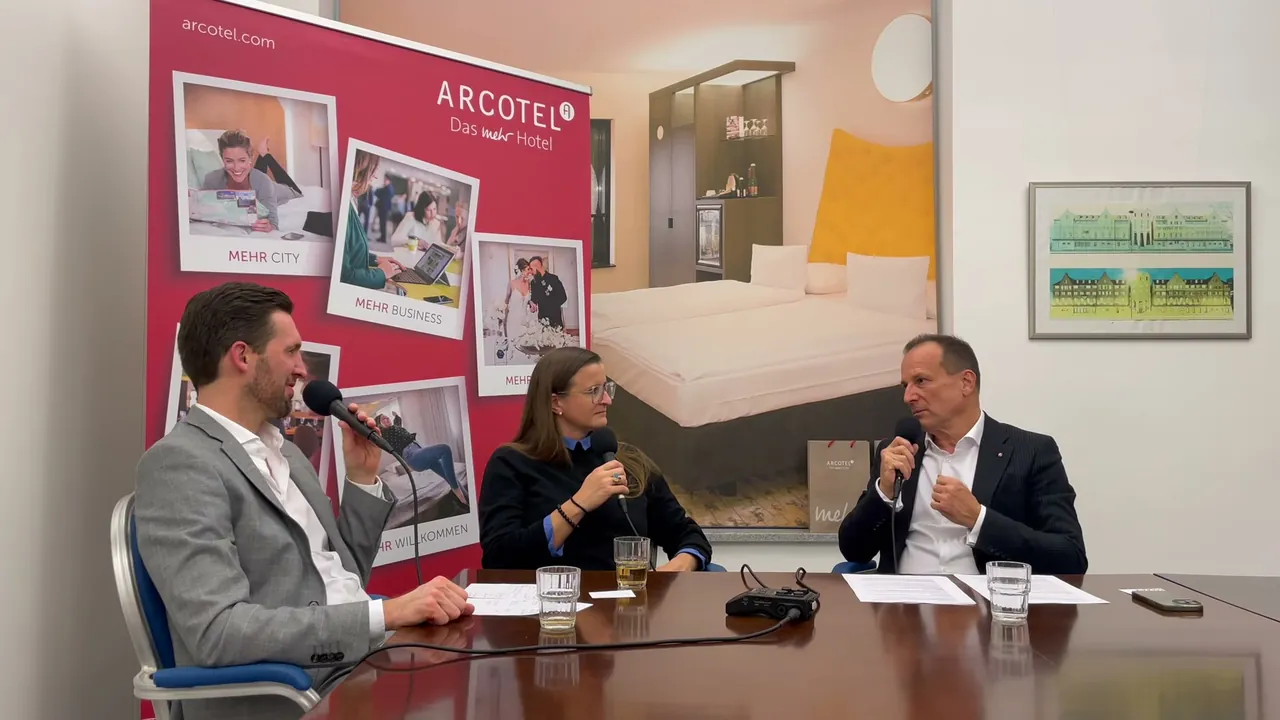 Standbild aus der Episode mit Martin Lachout