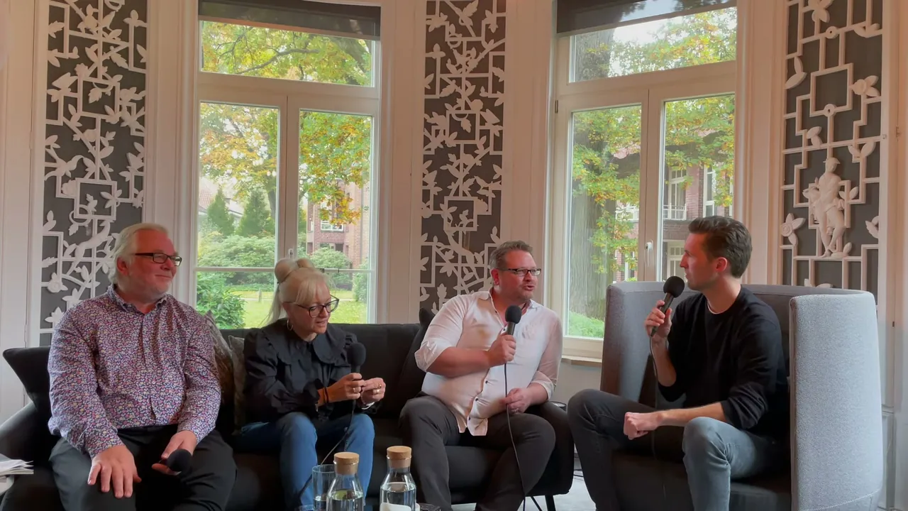Standbild aus der Episode mit Corinna Kretschmar-Joehnk, Peter Joehnk & Thomas Scholz