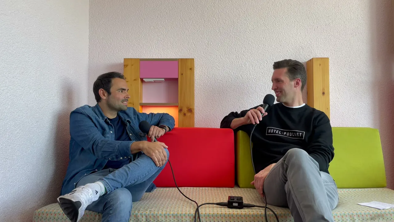 Standbild aus der Episode mit Johannes Kunze