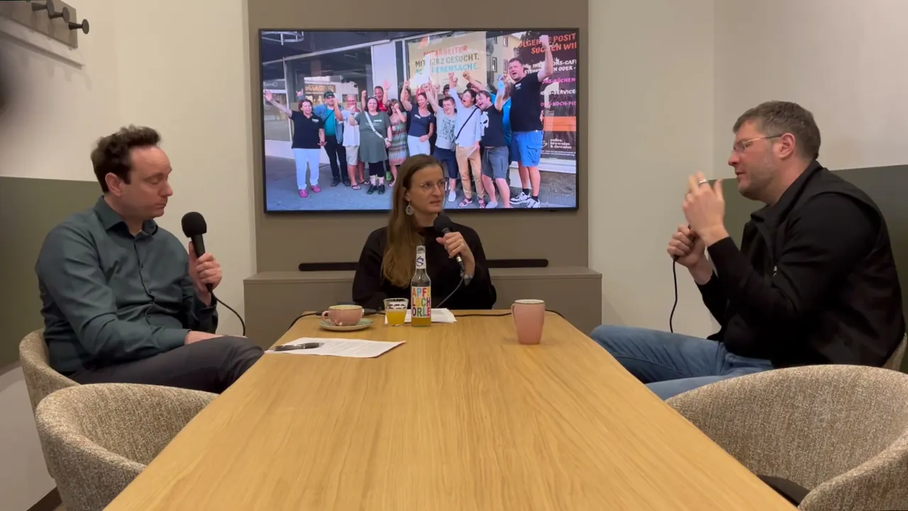 Standbild aus der Episode mit Max Luscher