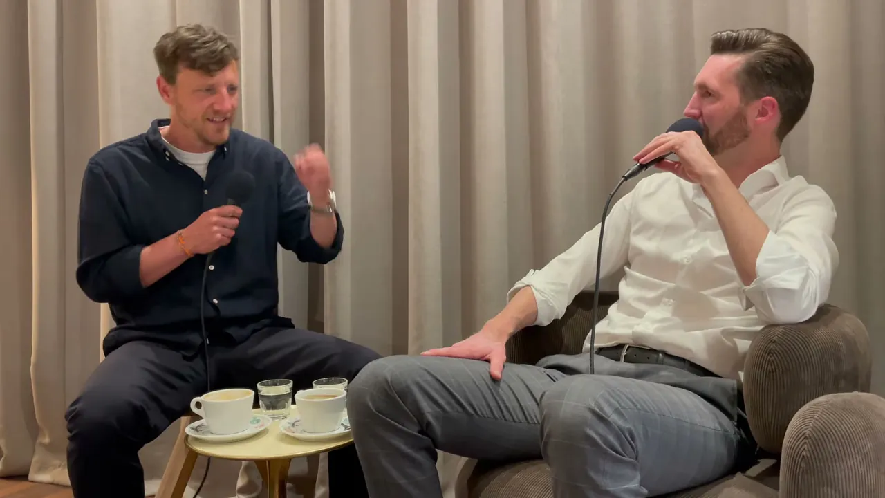 Standbild aus der Episode mit Magnus Busch