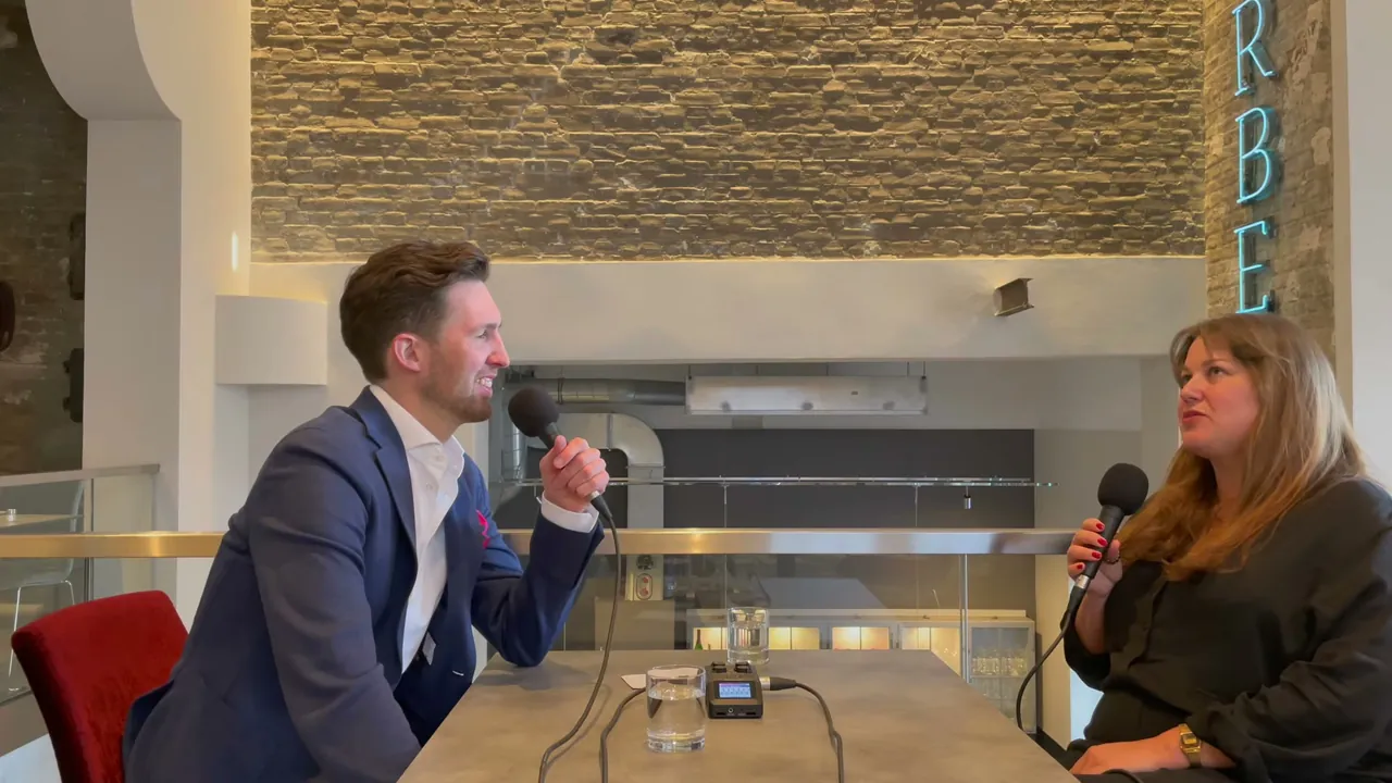Standbild aus der Episode mit Dr. Verena Jaeschke