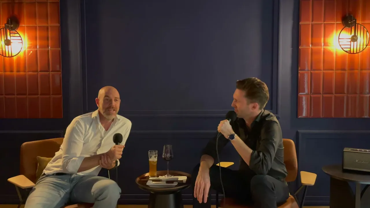 Standbild aus der Episode mit Daniel Schneider