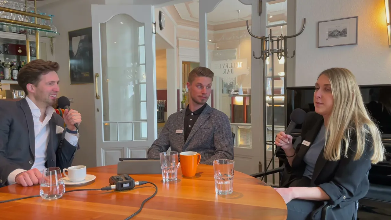 Standbild aus der Episode mit Nadine und Timo Dübendorfer