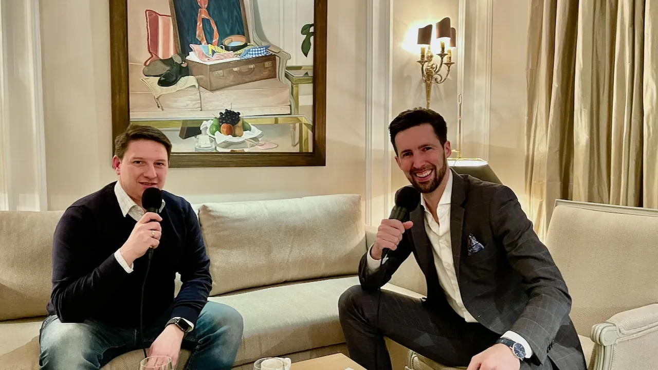 Standbild aus der Episode mit Raimund Notz